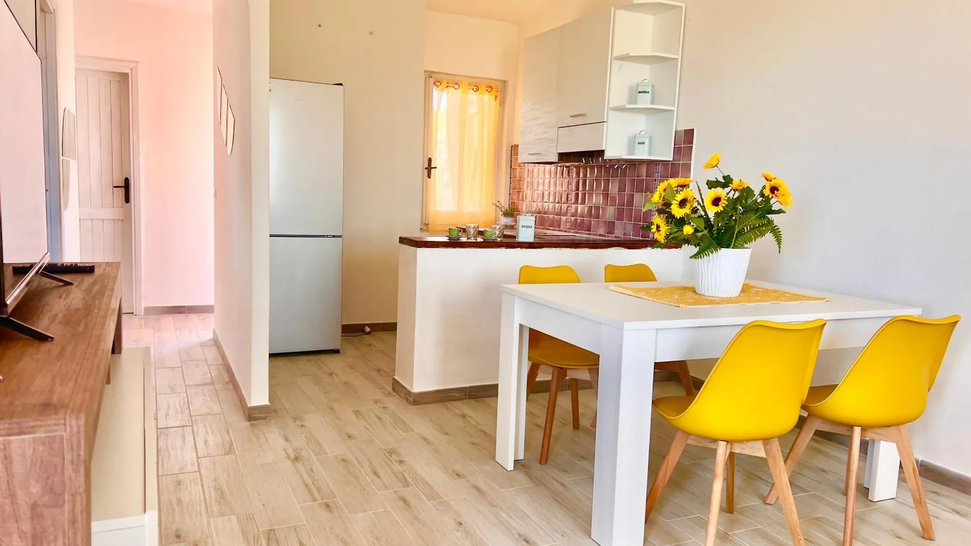 Il Girasole House Apartment Valledoria   Valledoria (Sardinia)